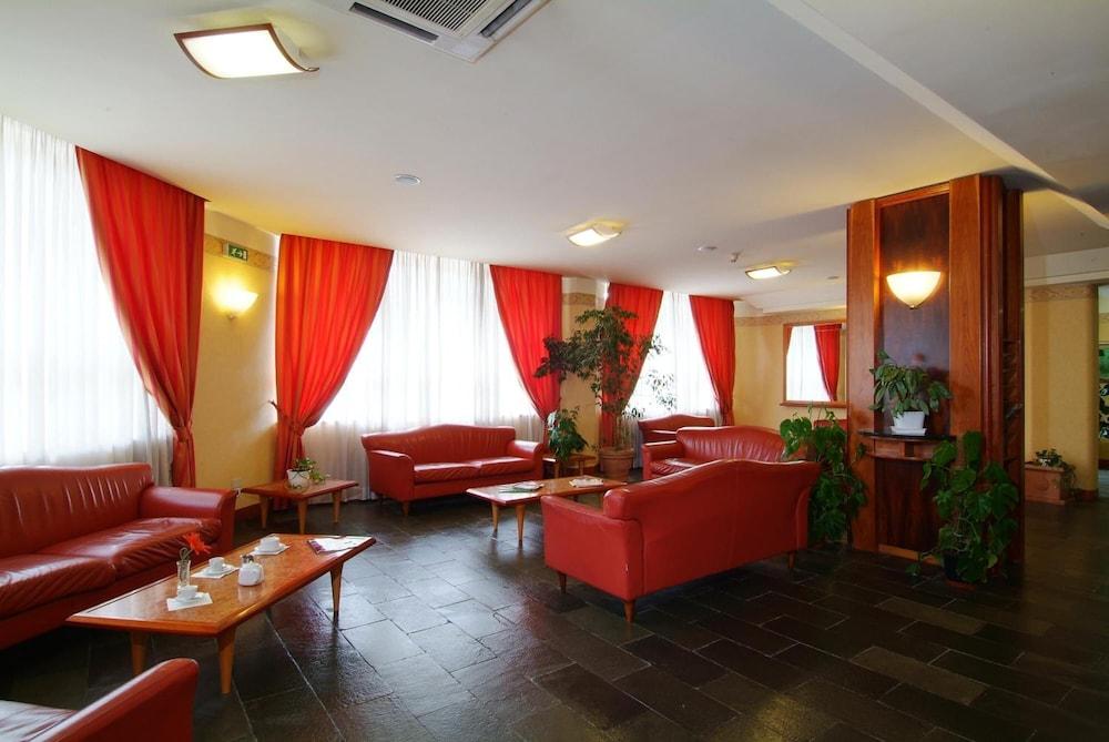Grand Eurhotel Montesilvano Marina Esterno foto