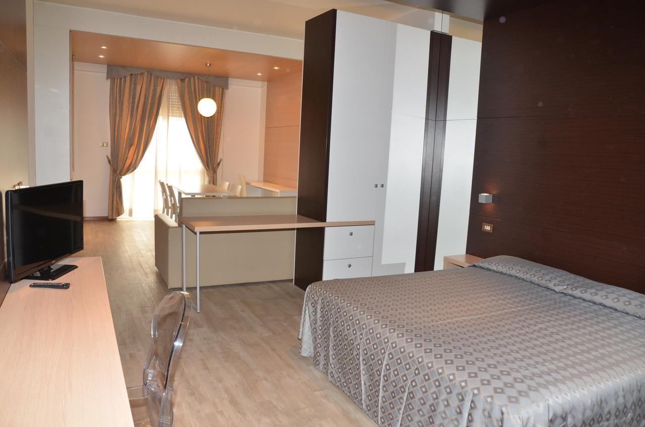 Grand Eurhotel Montesilvano Marina Esterno foto