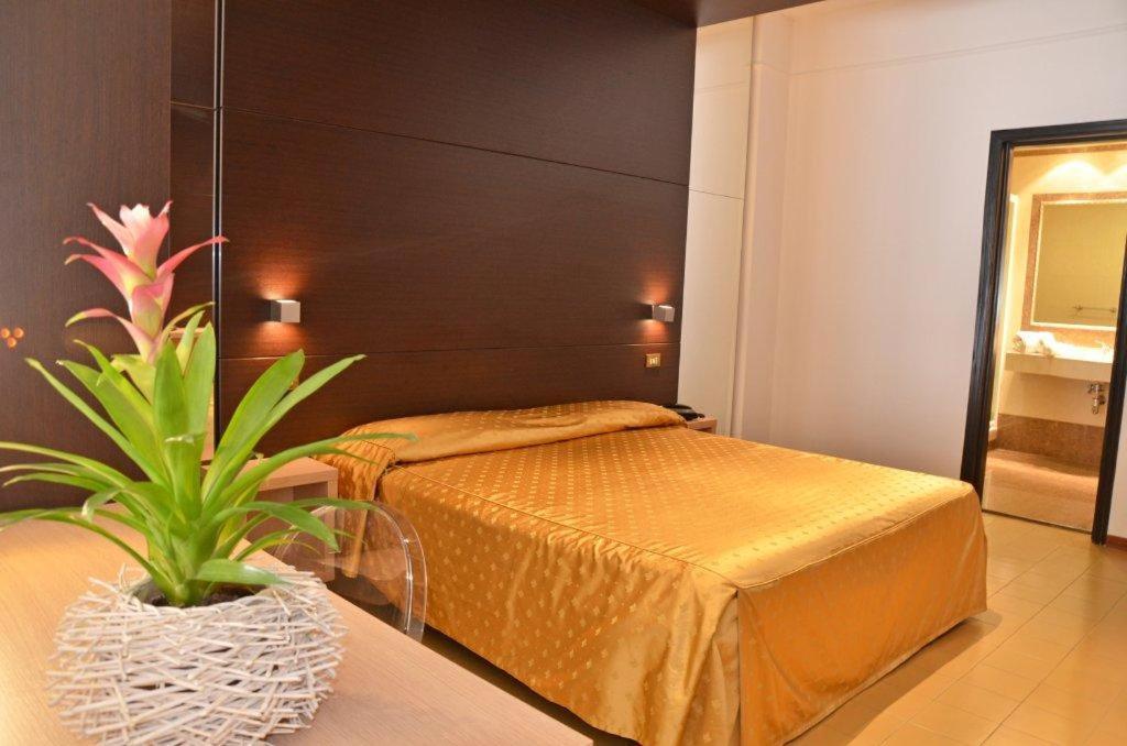 Grand Eurhotel Montesilvano Marina Esterno foto