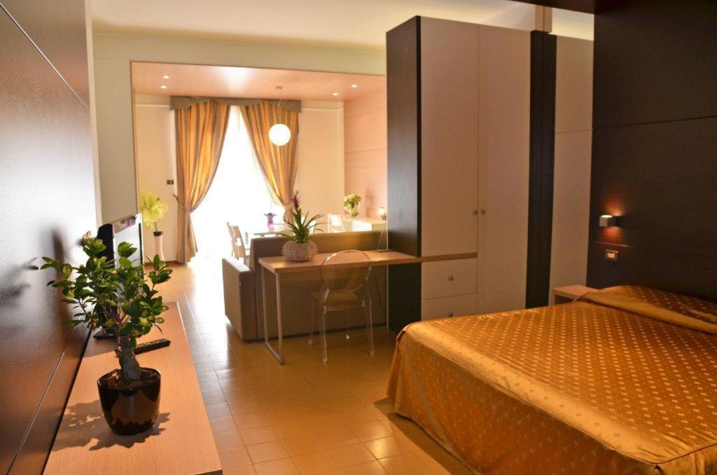 Grand Eurhotel Montesilvano Marina Esterno foto