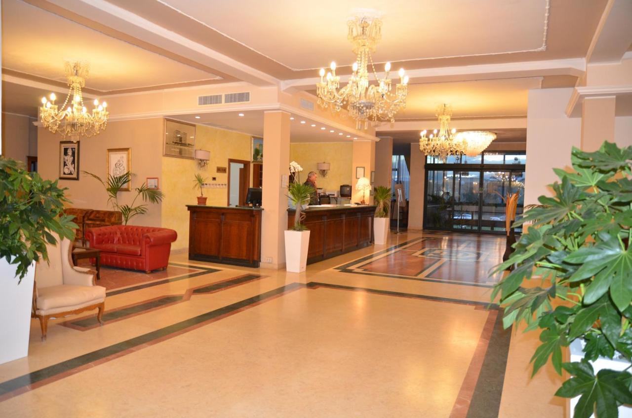Grand Eurhotel Montesilvano Marina Esterno foto