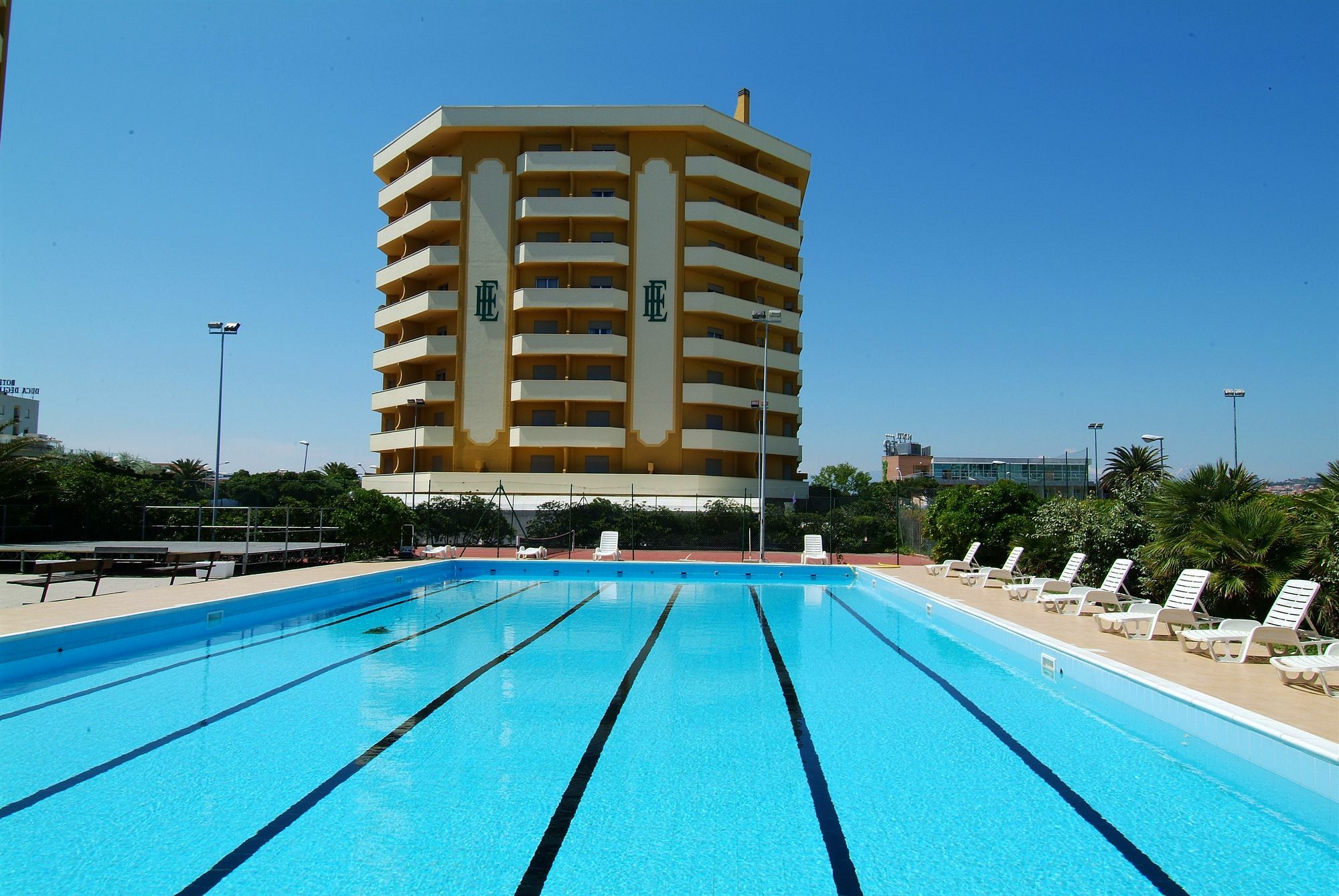 Grand Eurhotel Montesilvano Marina Esterno foto